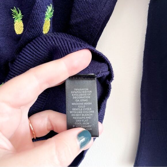 Cable & Gauge Pineapple Cardigan Navy Blue Buttons Women's M Embroidered - Picture 5 of 9